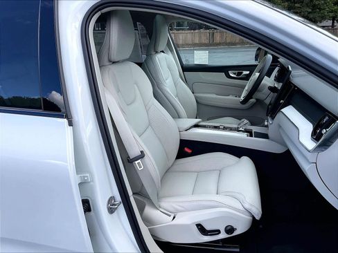 New 2026 Volvo XC60 T8 Ultra w/ Climate Package AWD/4WD image 31