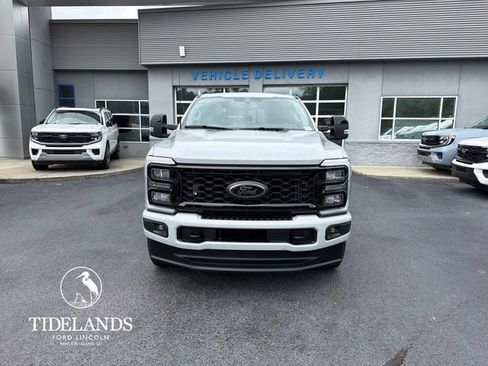 New 2026 Ford F250 Lariat w/ Black Appearance Package AWD/4WD image 3