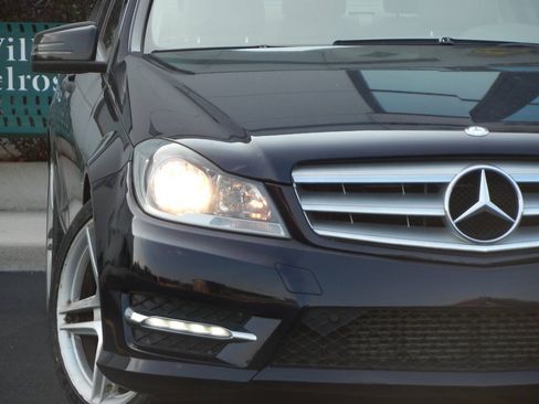 Used 2012 Mercedes-Benz C 250 Sedan image 7