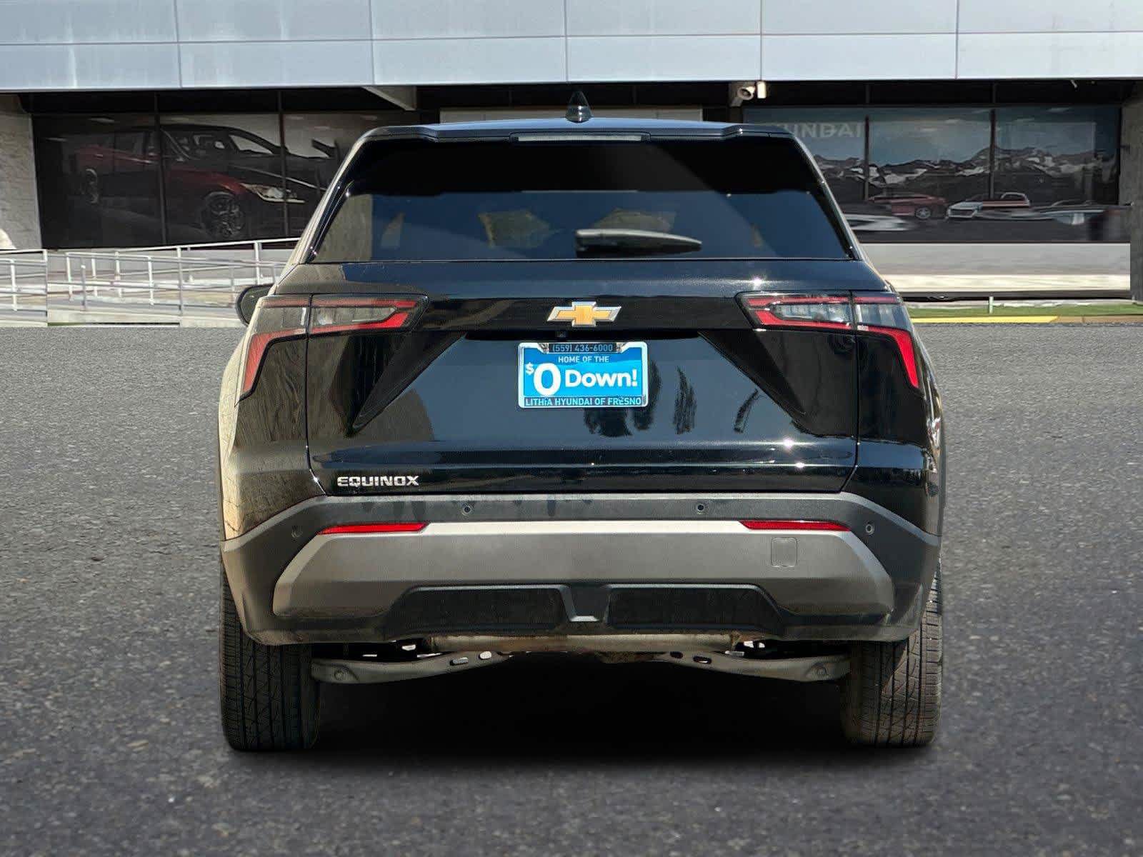 Used 2026 Chevrolet Equinox LT w/ Convenience Package II FWD image 8
