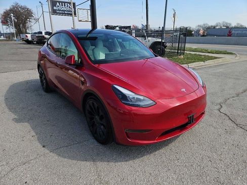Used 2022 Tesla Model Y Performance AWD/4WD image 7
