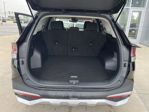 Used 2025 Kia Sportage LX FWD image 33