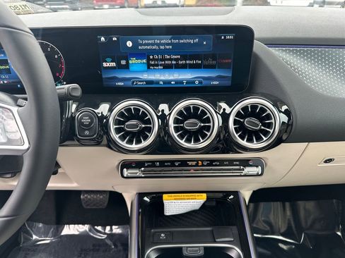 New 2026 Mercedes-Benz GLA 250 4MATIC image 30