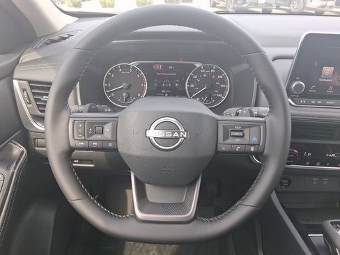 New 2026 Nissan Rogue SV FWD image 15