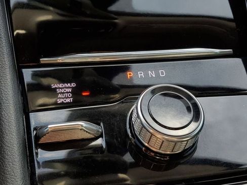 Used 2022 Jeep Grand Cherokee Limited w/ Luxury Tech Group II image 35