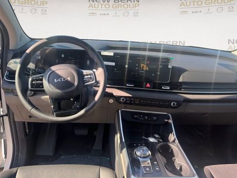 New 2026 Kia Carnival SX FWD image 10