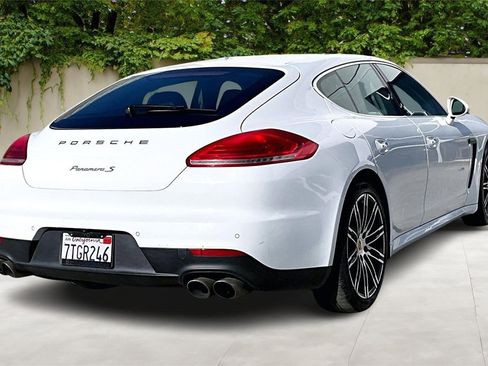 Used 2016 Porsche Panamera S image 5