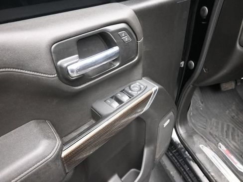Used 2022 Chevrolet Silverado 1500 LT Trail Boss w/ Convenience Package II AWD/4WD image 15