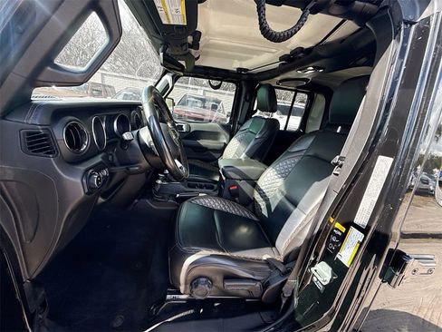 Used 2021 Jeep Gladiator Overland image 23