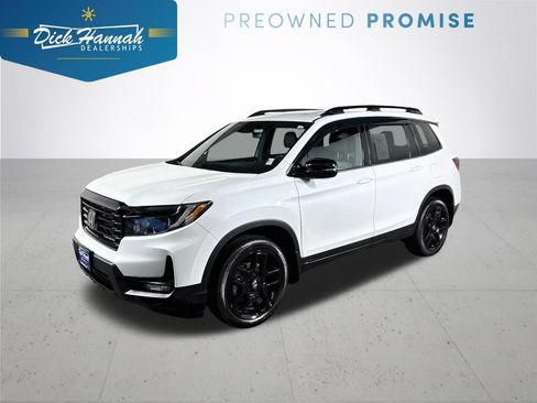 Used 2025 Honda Passport Black Edition image 1