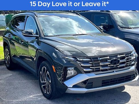 Used 2025 Hyundai Tucson Limited AWD/4WD image 1