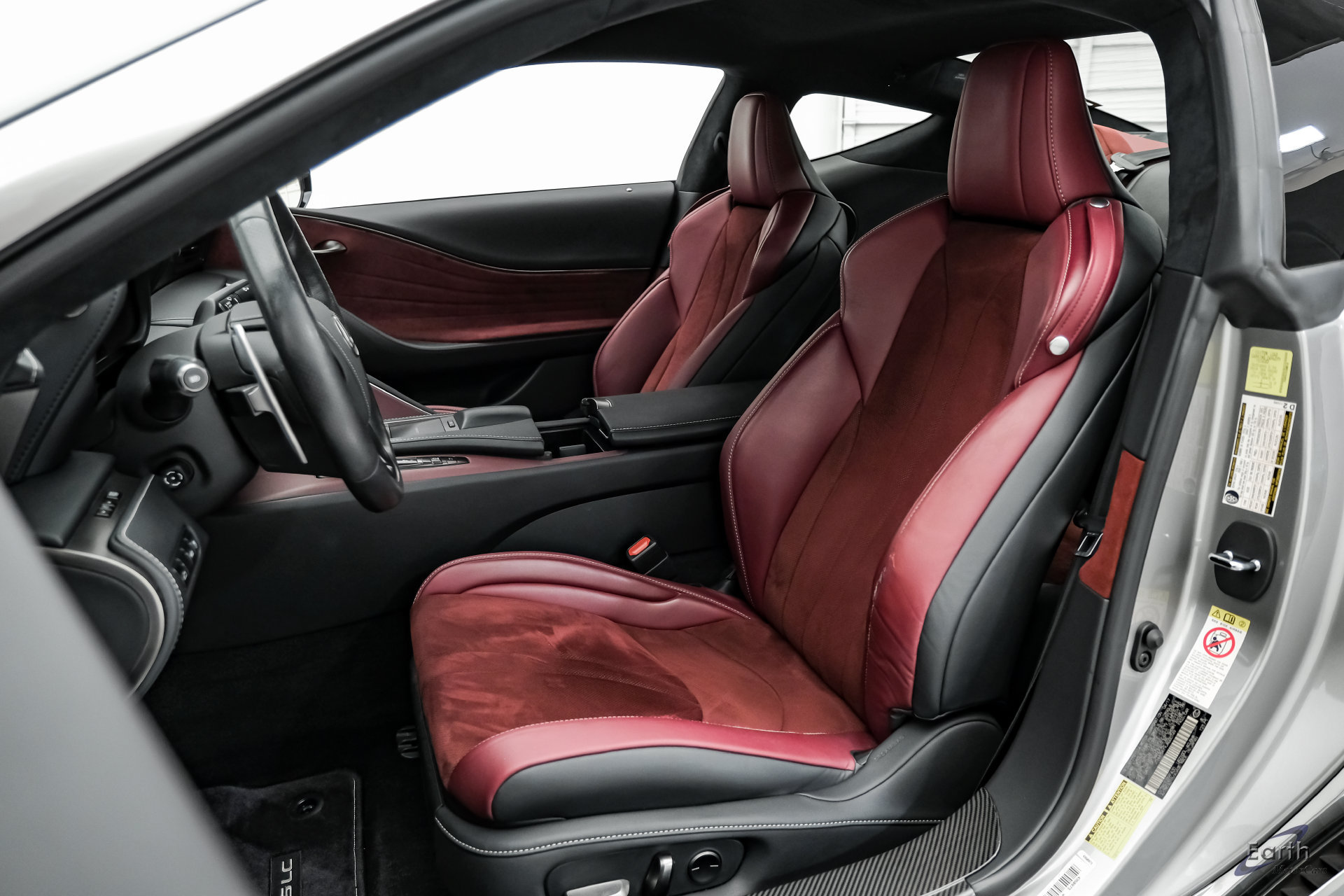 Used 2018 Lexus LC 500 Coupe w/ Performance Package RWD image 36