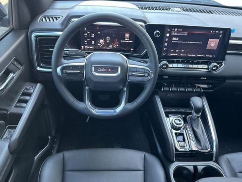 New 2025 GMC Canyon Elevation w/ Convenience Package image 15