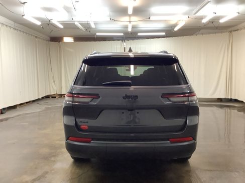 New 2026 Jeep Grand Cherokee L Limited w/ Limited Altitude Package AWD/4WD image 7