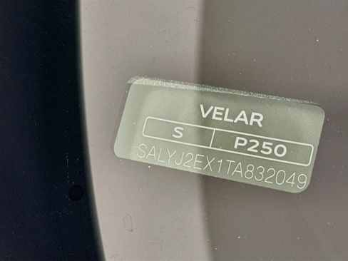 Used 2026 Land Rover Range Rover Velar S AWD/4WD image 35