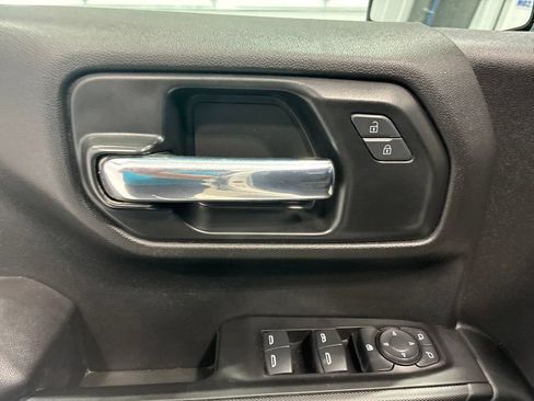 Used 2022 Chevrolet Silverado 1500 Custom RWD image 18