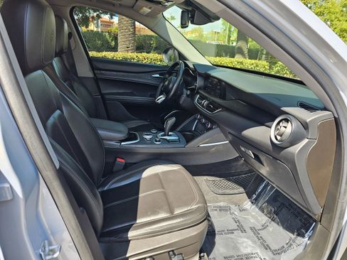 Used 2021 Alfa Romeo Stelvio Sprint w/ Nero Edizione image 29