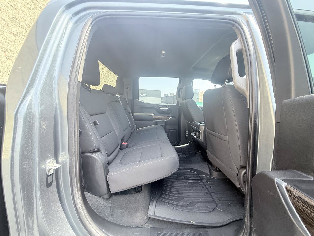 Used 2021 GMC Sierra 1500 Elevation w/ LPO, Elevation Black Package AWD/4WD image 14