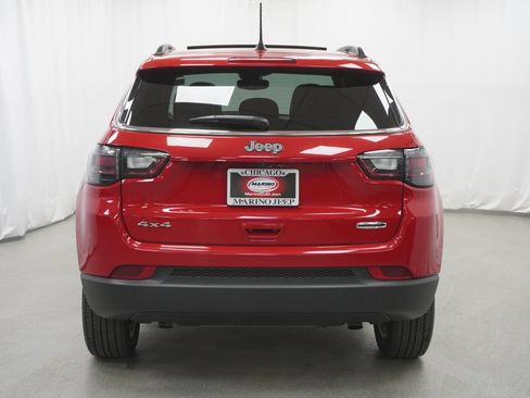 Used 2023 Jeep Compass Latitude w/ Sun and Sound Group AWD/4WD image 11