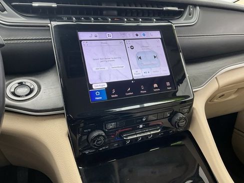 Used 2021 Jeep Grand Cherokee L Limited image 9