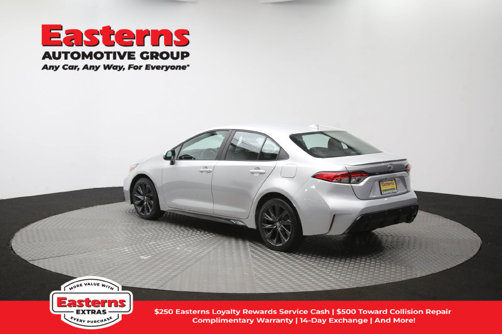 Used 2025 Toyota Corolla SE FWD image 65