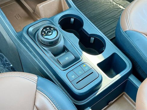 Used 2024 Ford Maverick Lariat image 17