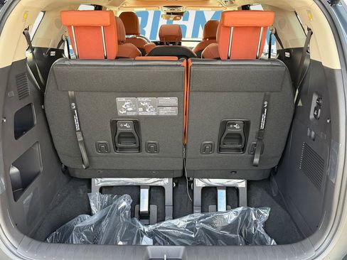 New 2026 Kia Carnival SX w/ SX Dark Edition Package image 16