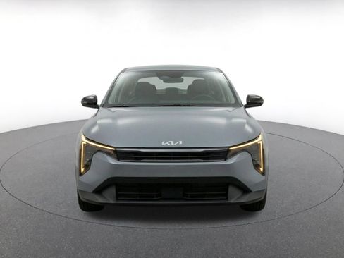 Used 2025 Kia K4 FWD image 2