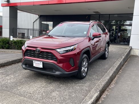 Certified 2024 Toyota RAV4 XLE w/ Convenience Package AWD/4WD image 3