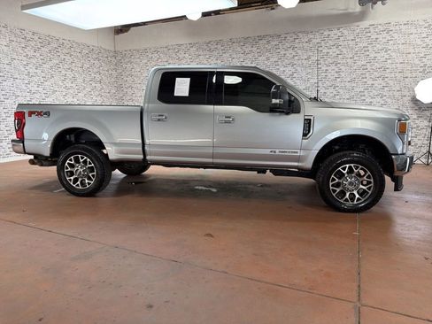 Used 2022 Ford F250 Lariat w/ Lariat Value Package image 8