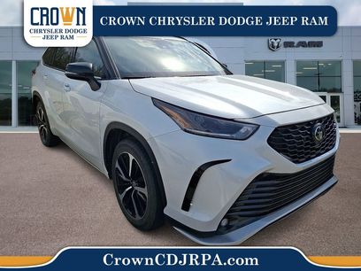 Used 2022 Toyota Highlander XSE