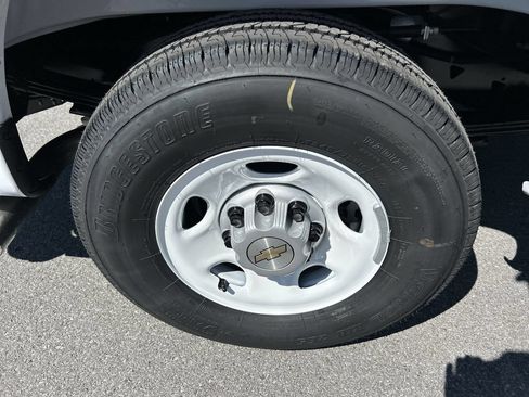 New 2026 Chevrolet Express 2500 w/ Driver Convenience Package RWD image 9