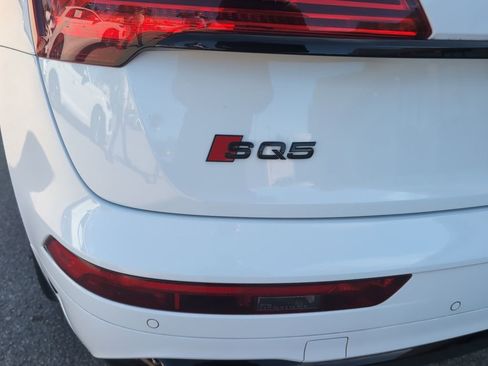 Used 2024 Audi SQ5 Premium Plus image 7