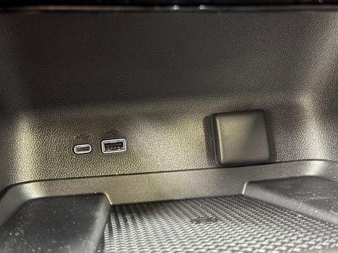 New 2026 Chevrolet Traverse RS image 38