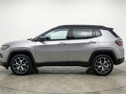 Used 2025 Jeep Compass Limited AWD/4WD image 5