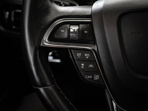 Used 2022 Lincoln Nautilus Reserve w/ Equipment Group 201A image 26