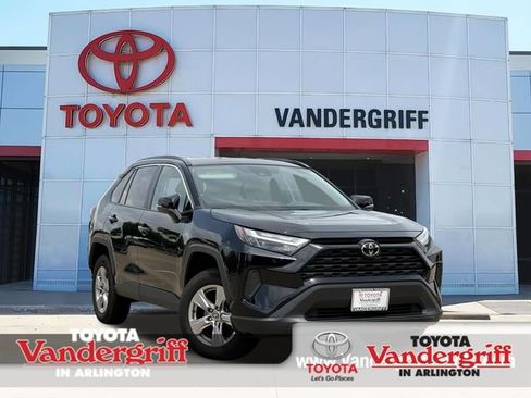Used 2024 Toyota RAV4 XLE AWD/4WD image 1
