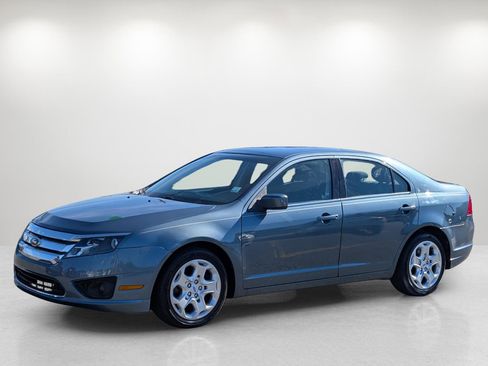 Used 2011 Ford Fusion SE image 8
