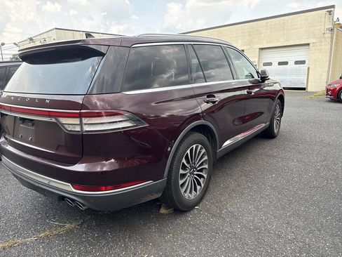 Used 2022 Lincoln Aviator AWD w/ Premium Package image 7