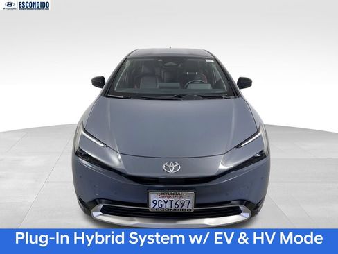 Used 2023 Toyota Prius Prime FWD image 8