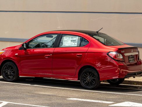 New 2024 Mitsubishi Mirage G4 Black Edition FWD image 5