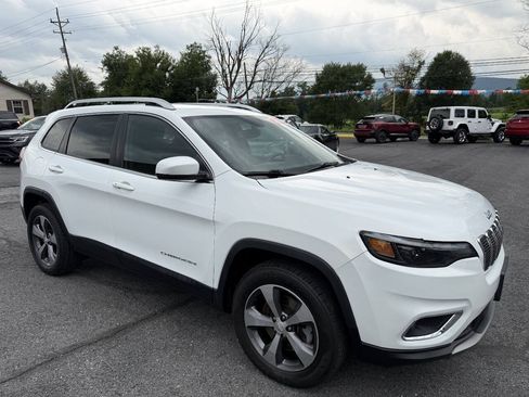 Used 2019 Jeep Cherokee Limited AWD/4WD image 1