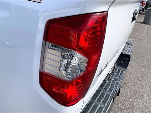 Used 2018 Toyota Tundra SR5 image 28