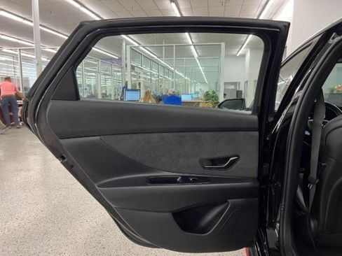 Used 2022 Hyundai Elantra N FWD image 31