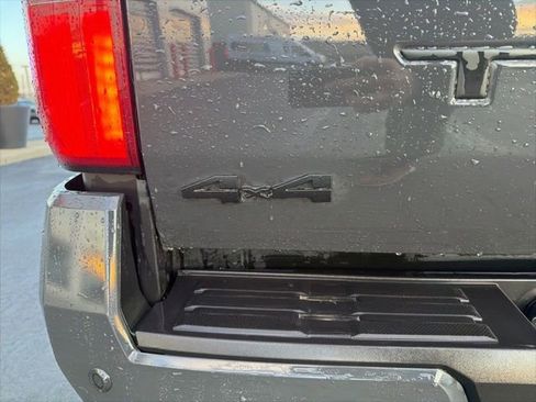 Used 2025 Toyota Tacoma TRD Sport w/ TRD Sport Premium Package image 10