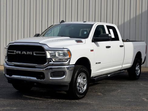 Used 2021 RAM 2500 Tradesman w/ Chrome Appearance Group AWD/4WD image 5