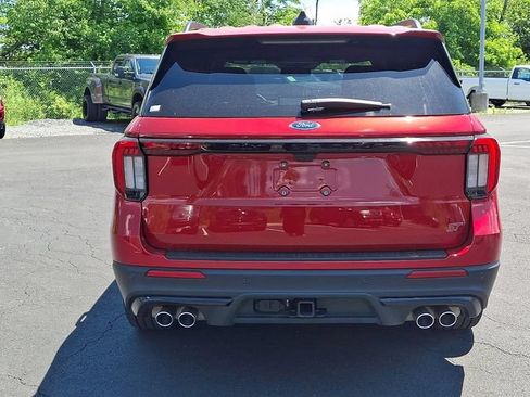 Used 2025 Ford Explorer ST AWD/4WD image 9
