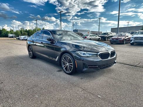 Used 2023 BMW 540i w/ Premium Package RWD image 11