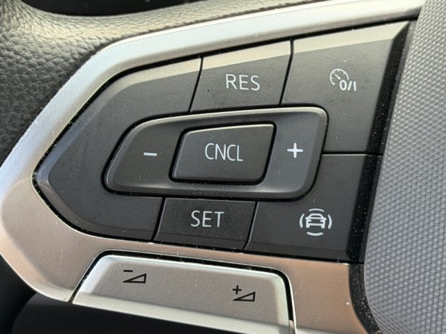 Used 2023 Volkswagen Tiguan S FWD image 25