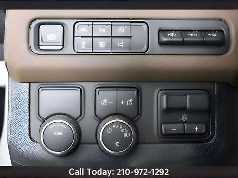 Used 2024 Chevrolet Tahoe High Country w/ Advanced Technology Package image 46